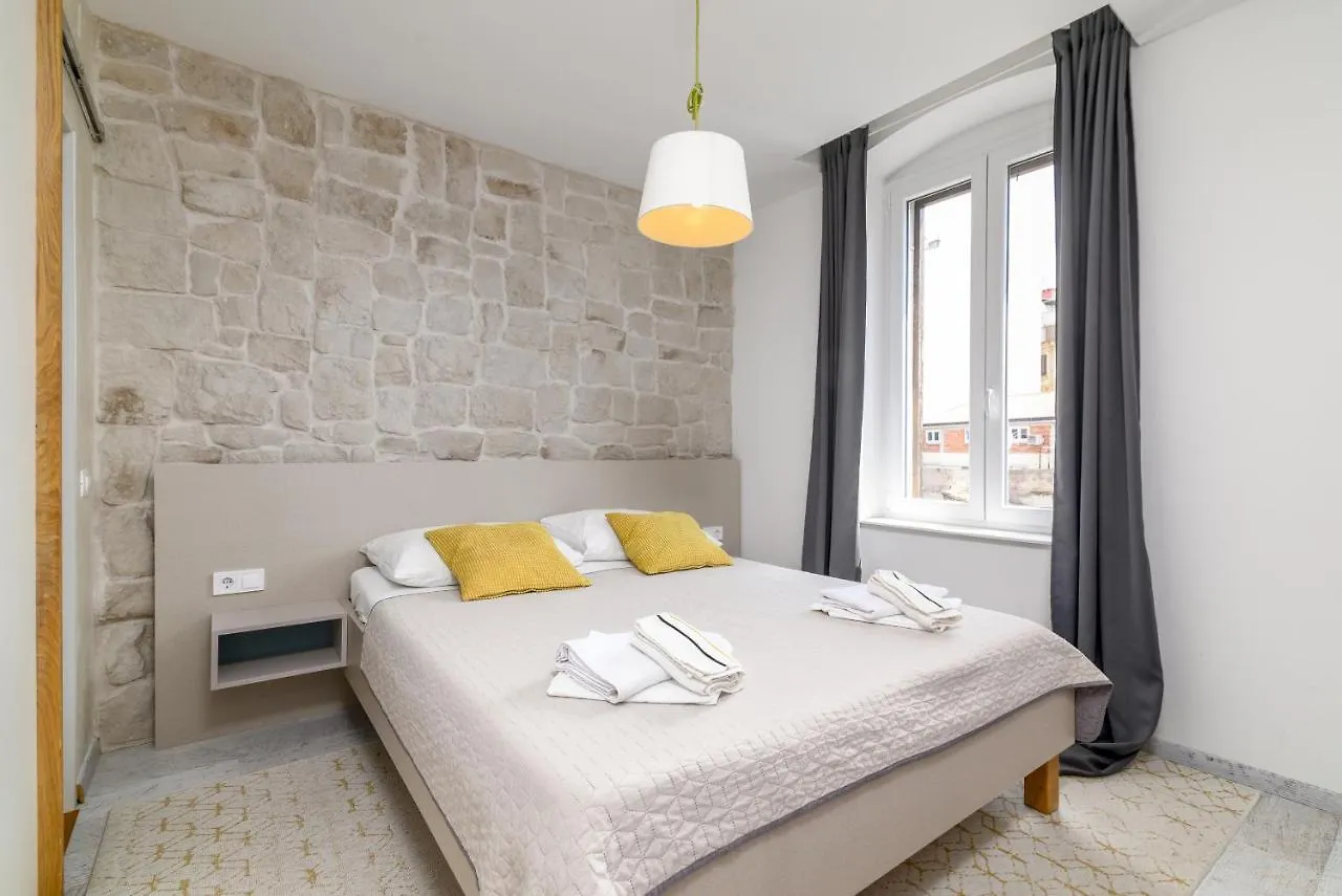 Apartments With Wifi Pula - 21408